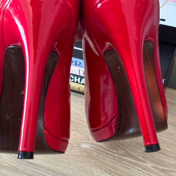 ☀️Stuart Weitzman Red Patent Leather Platform Heels Pumps Size 10 M - Picture 8 of 8